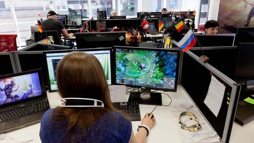 การเล่นเกมส์ MOBA สอนอะไรเราให้ไปประยุกต์ใช้ในที่ทำงาน?