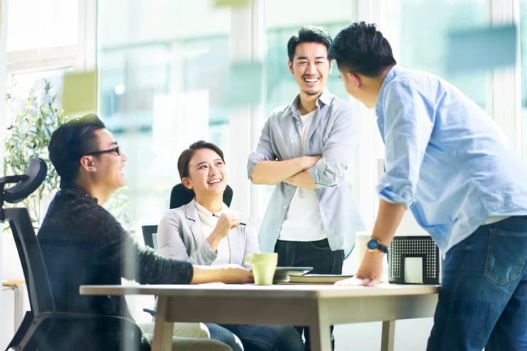 5 วิธีที่จะทำให้คุณตกหลุมรักงานอีกครั้ง - 4. รู้จักคนใหม่ๆ
