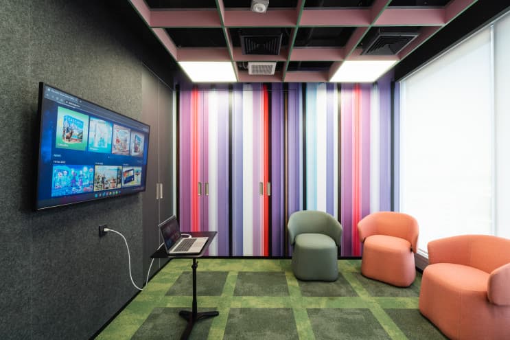 เปิดออฟฟิศที่ออกแบบมาเพื่อรองรับการใช้งานทุกรูปแบบสำหรับทุกคนที่ Accenture - Game Room