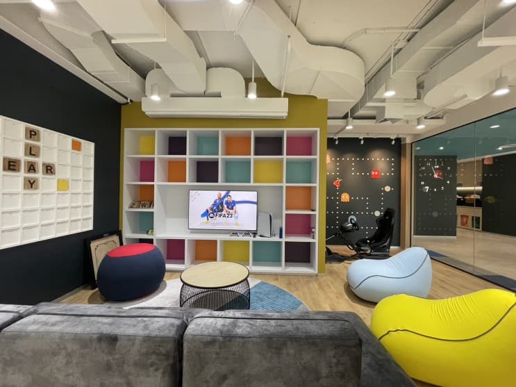 พาทัวร์ออฟฟิศสุดล้ำของ Accenture Intelligent Operations Center ตอบโจทย์คนทำงานยุคใหม่หัวใจดิจิทัล - 6. Pantry โซนรับประทานอาหารและพักผ่อน