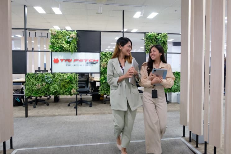 เพราะพนักงานคือหัวใจหลัก..ตรีเพชรอีซูซุ (TIS) จึงดูแลเป็นอย่างดี - รางวัลการทำงานทุกๆ 5 ปี
